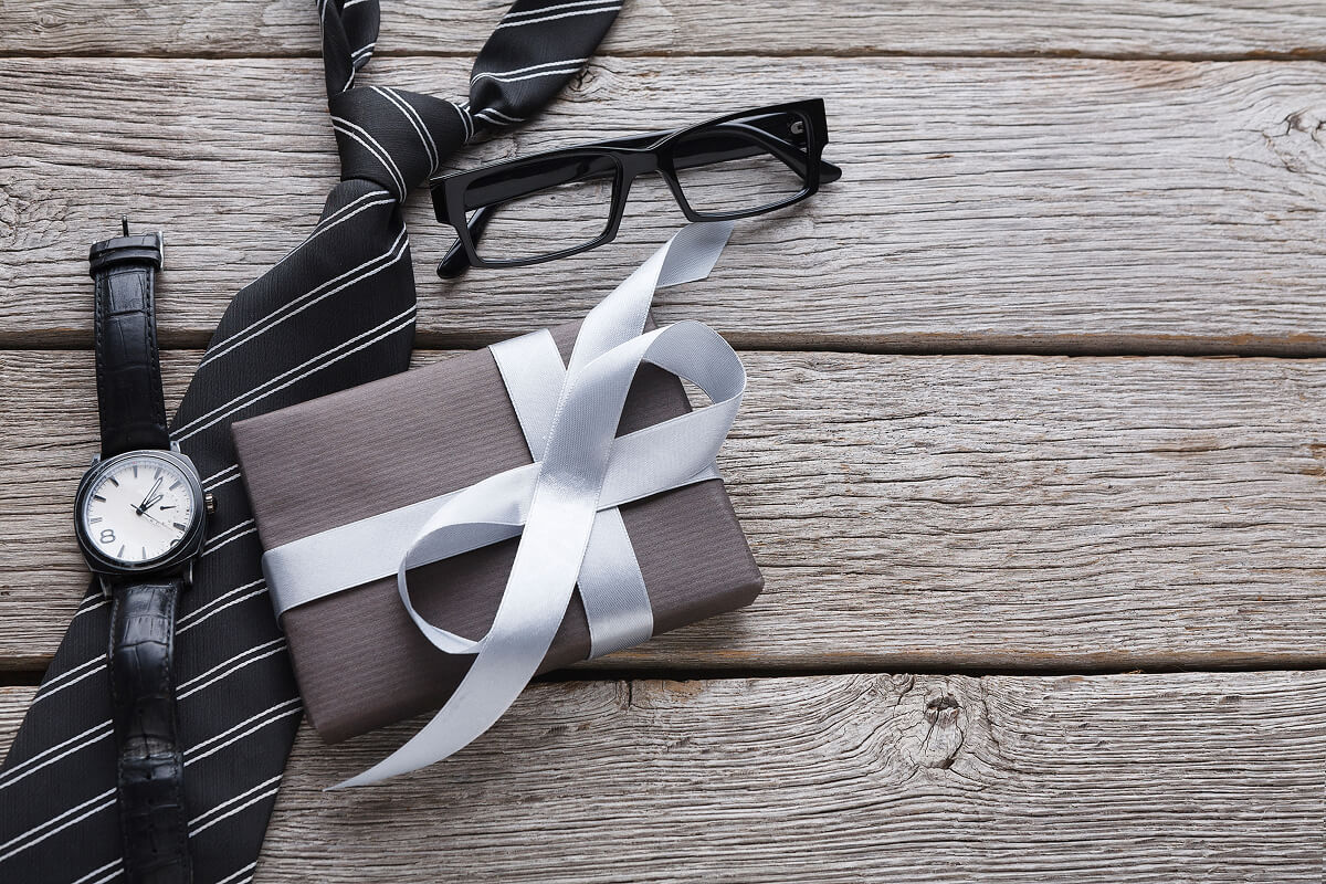Black Friday Christmas cards made from beef jerky and other unique edible gift ideas.
