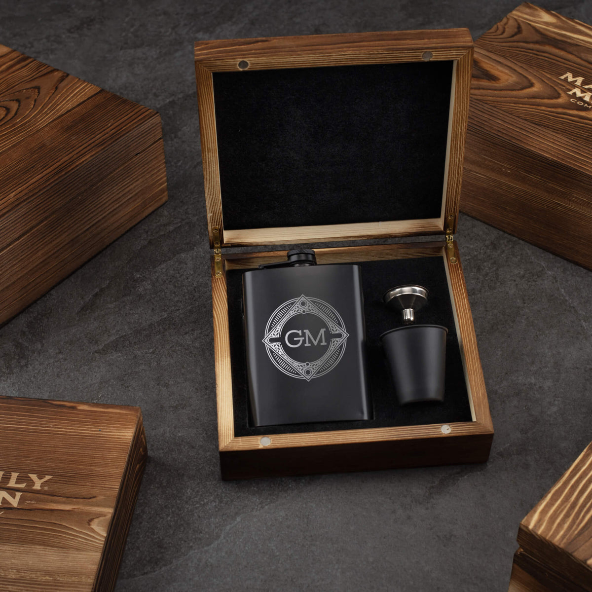 The Classic Flask Gift Set